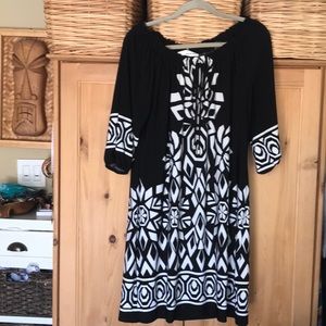 Lucy & Laurel - Midi Dress